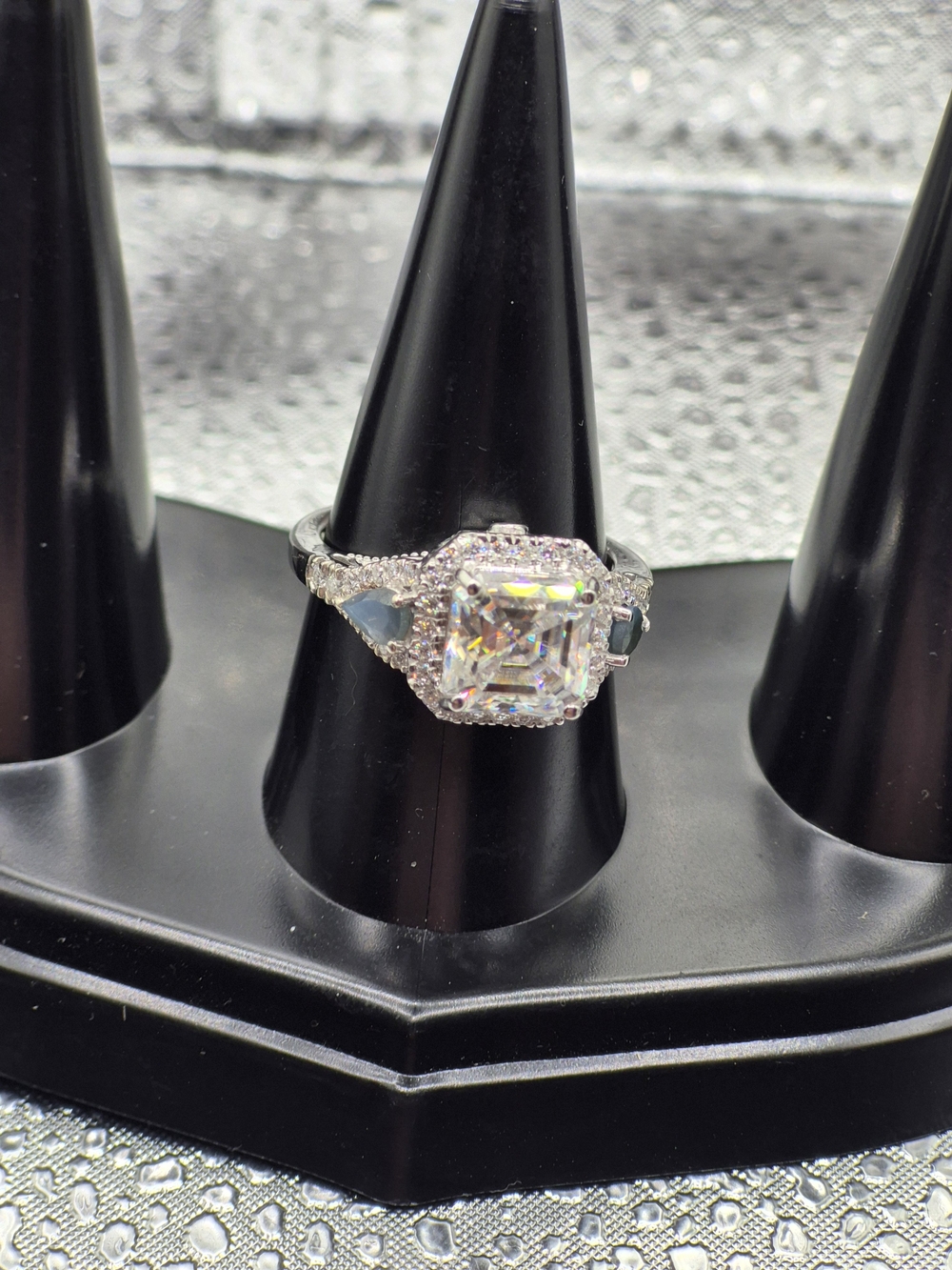 Asscher Cut Moissanite And Narsipatnam Alexandrite